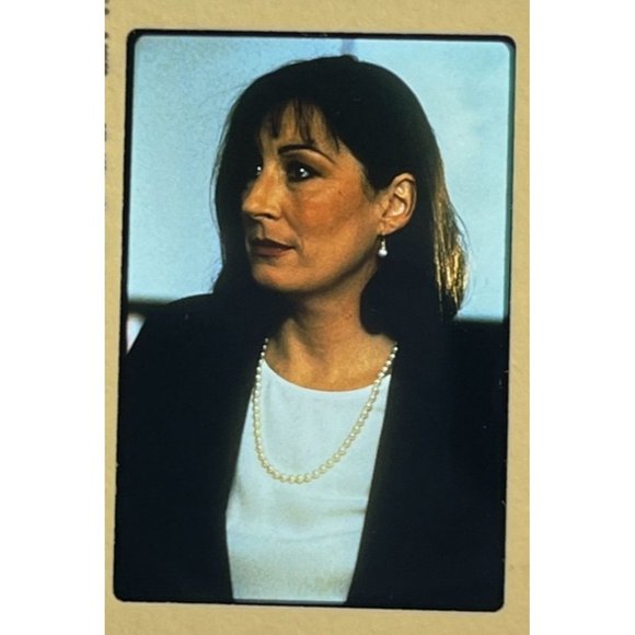 The Crossing Guard Original 35MM Press Kit Slide Anjelica Huston 1995 - Picture 4 of 4